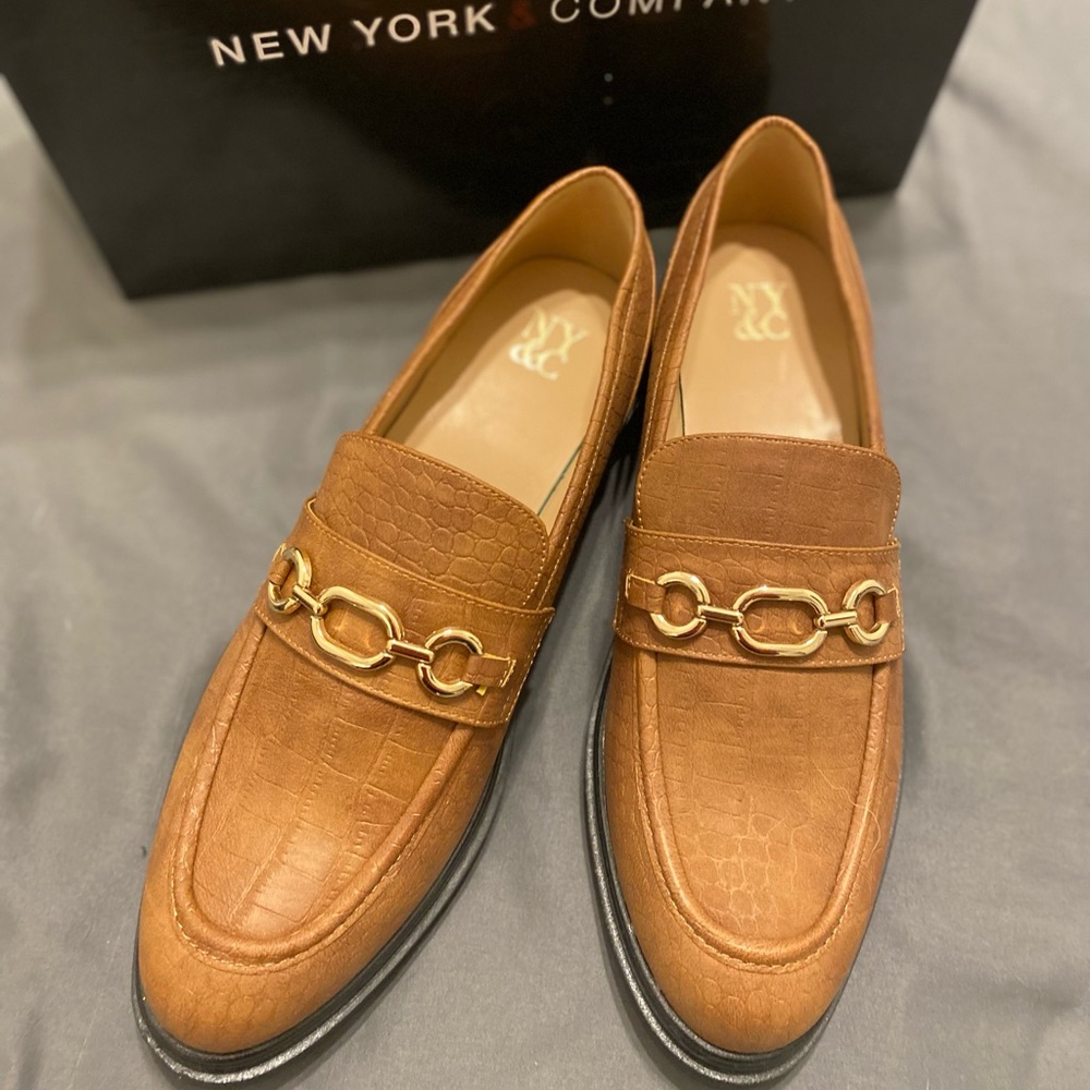 New in box brown New York and company women’s loafers size 9